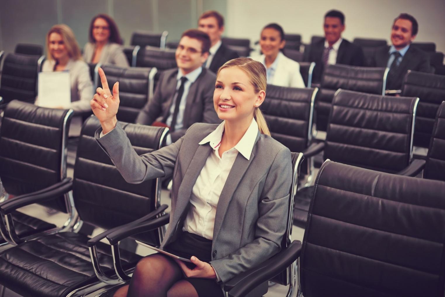 Espace de travail moderne d'analyste