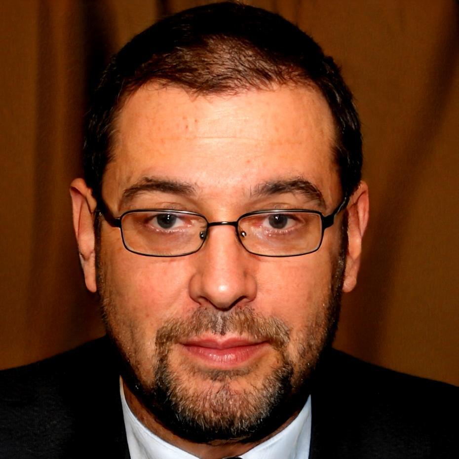 Portrait de Maximilien Rémy, spécialiste en valorisation d'entreprises